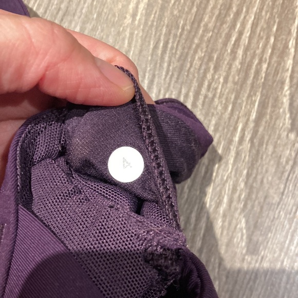 Purple Lululemon Size 4 Sports Bra - Picture 4 of 5